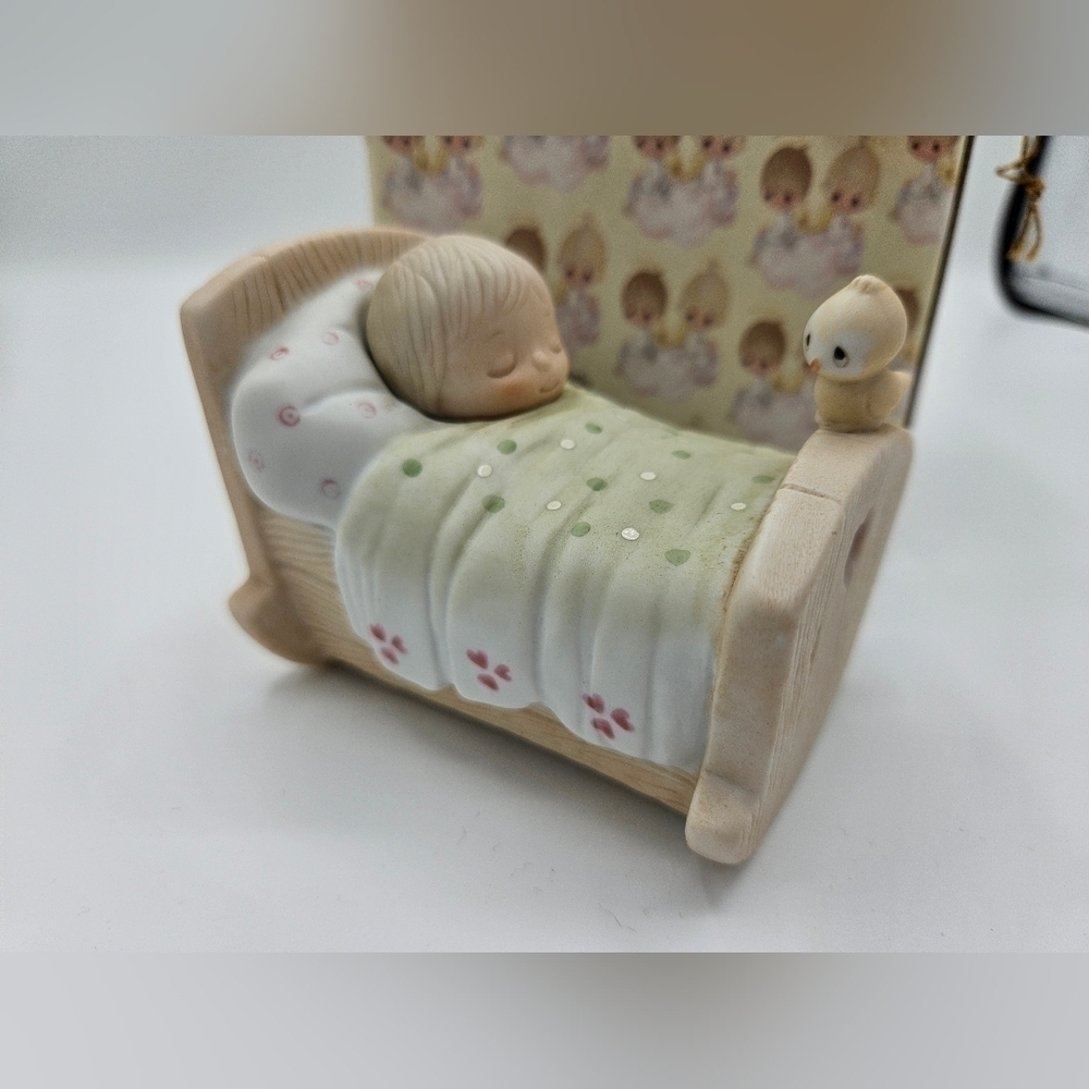 Precious Moments 1983 Blessed Are The Pure In Heart E-3104 Crib Baby Bird